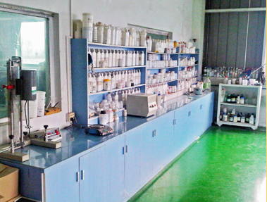 Gros PSAF gratuit Résistant à l'eau Résistant à l'eau pour les tissus cuir Protecteur de meubles Soins des meubles Spray résistant à l'eau 9