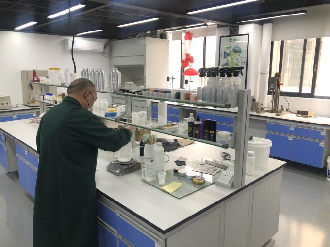 Gros PSAF gratuit Résistant à l'eau Résistant à l'eau pour les tissus cuir Protecteur de meubles Soins des meubles Spray résistant à l'eau 7