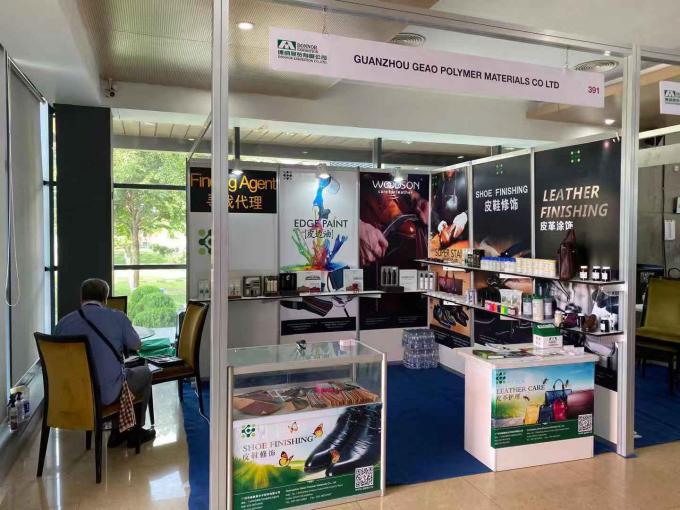 Gros PSAF gratuit Résistant à l'eau Résistant à l'eau pour les tissus cuir Protecteur de meubles Soins des meubles Spray résistant à l'eau 29